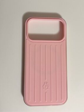 RIMOWA Pink Ribbed Silicone Phone Case